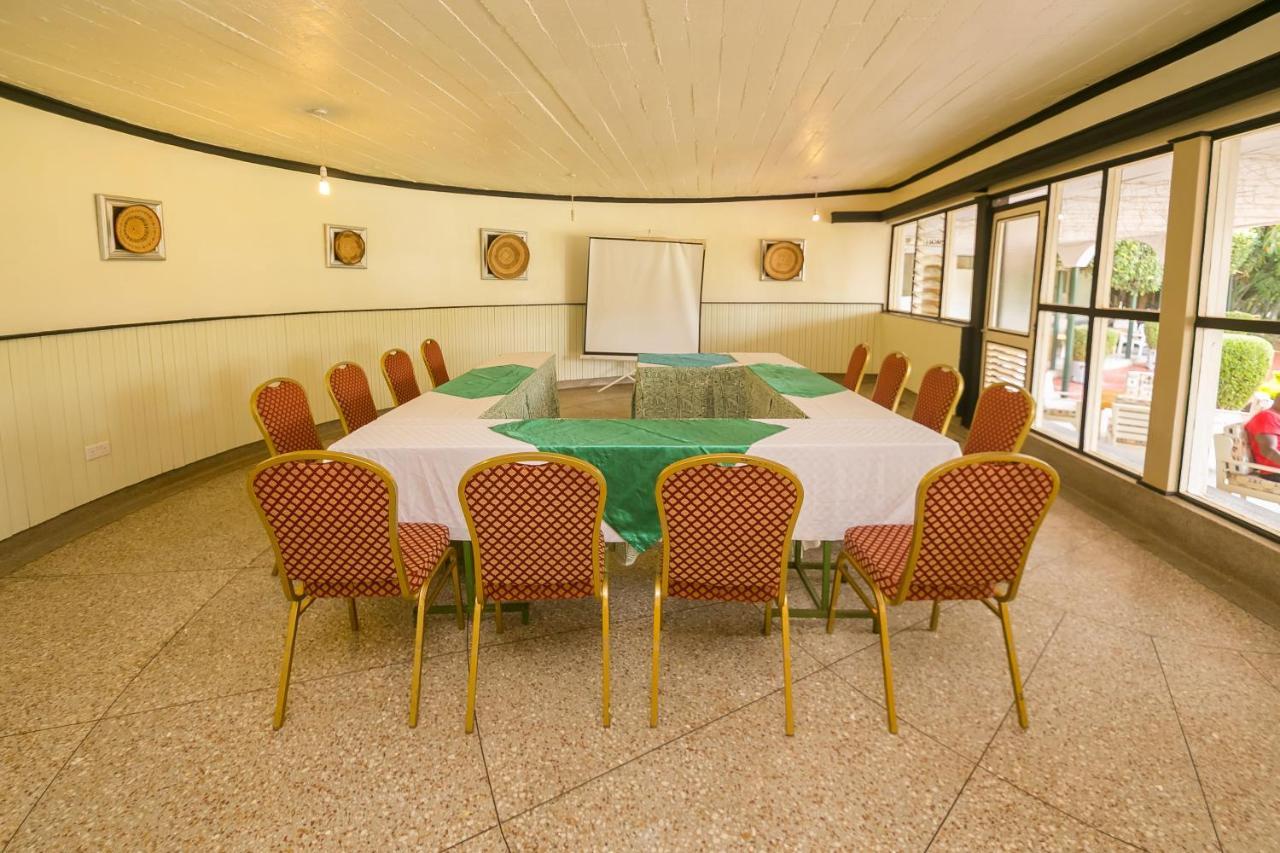 Green Hills Hotel Nyeri Zewnętrze zdjęcie